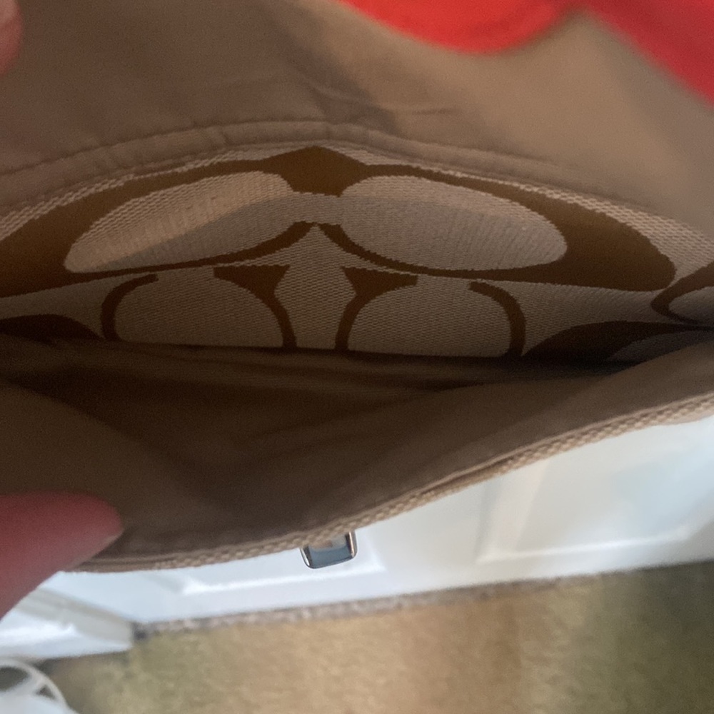 Coach Shoulder & crossbody Canvas Signature Logo purse - Picture 14 of 16